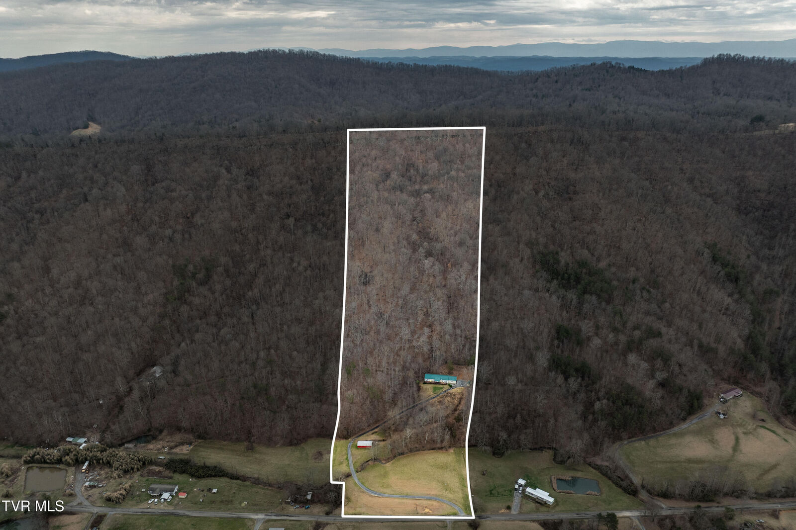 Property Photo:  555 Butcher Valley Road  TN 37857 