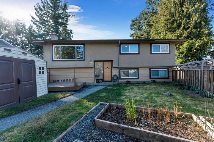 Property Photo:  2011 Courser Dr 1  BC V8L 2N5 