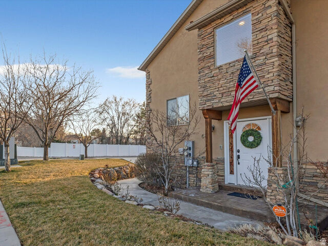 Property Photo: 687 E Orchard Vista Ct S UT 84047