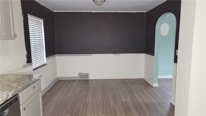 Property Photo:  1802 Alcoa Dr  PA 15068 