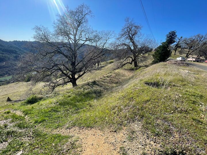 Property Photo:  2301 Baywood Way  CA 95490 