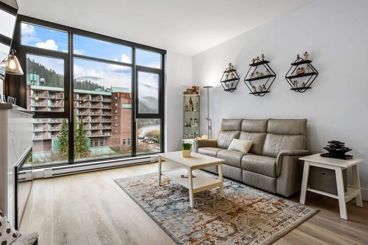 Property Photo: 120 Esplanade Avenue 608 BC V0M 1K0