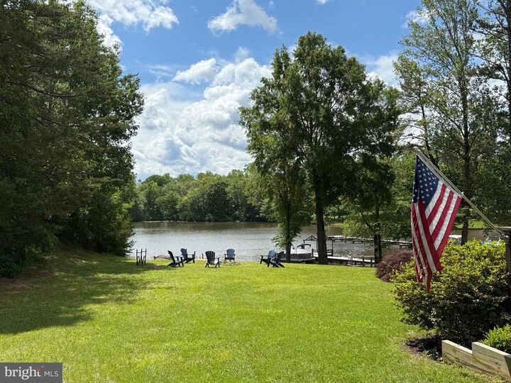 Property Photo: 198 Miltons Lane VA 23093