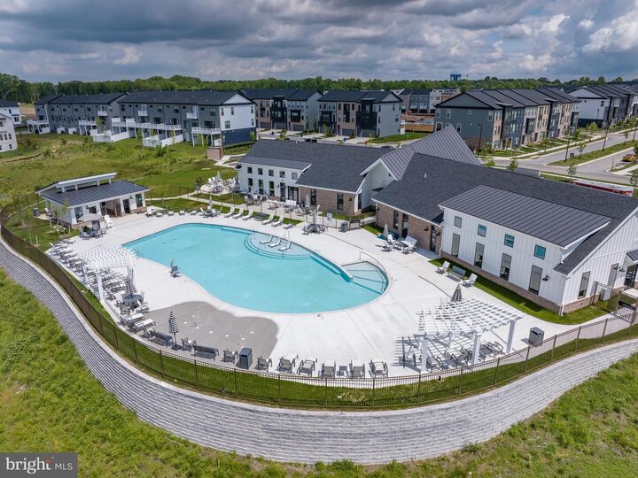 Property Photo:  123 Summit Point Boulevard 14J  MD 20716 