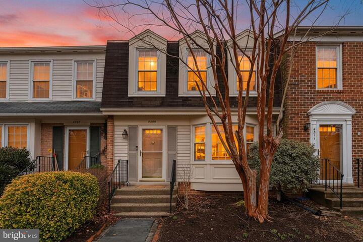 Property Photo:  4309 Gypsy Court  VA 22310 