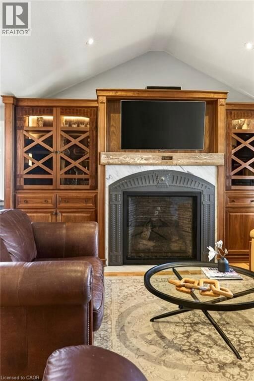 Property Photo:  389 Clarendon Drive  ON L9G 2Z1 