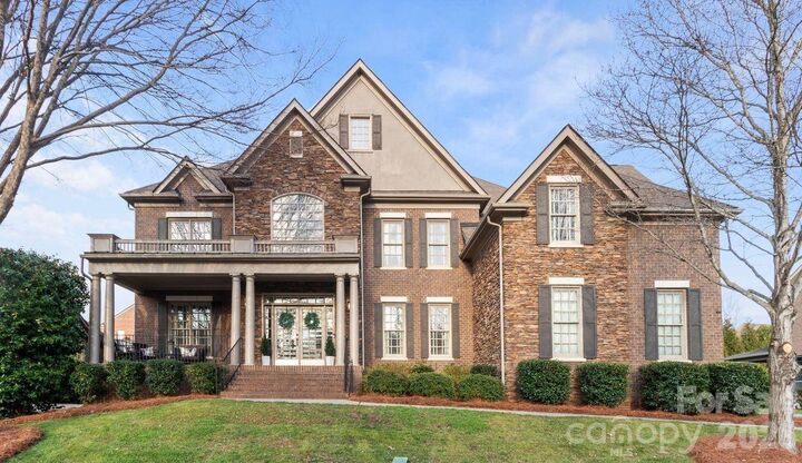 Property Photo:  2817 Bevis Lane  NC 28173 