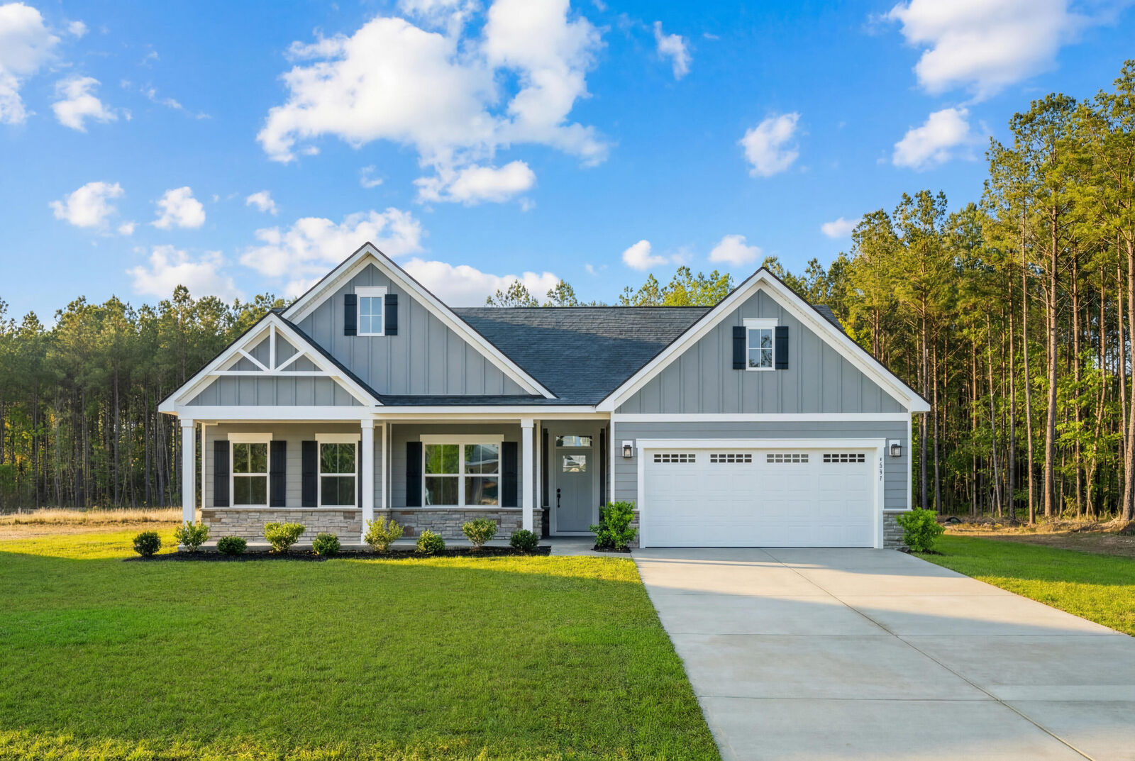 Property Photo:  1051 Thinleaf Avenue  SC 29472 