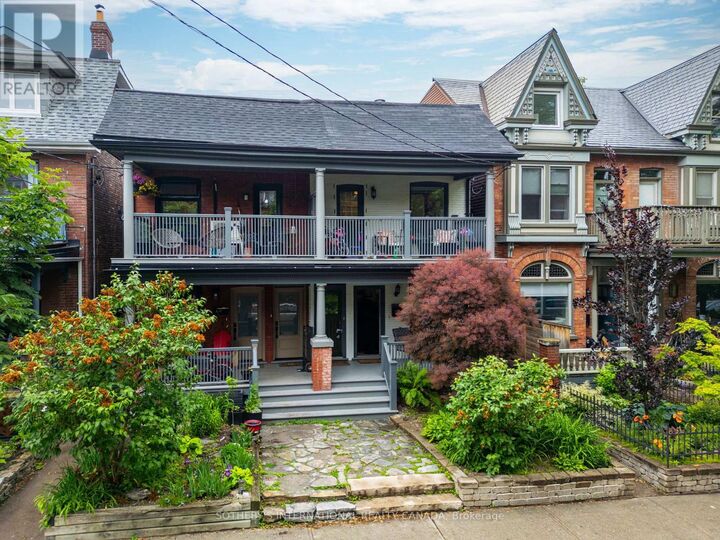 Property Photo: 412 Wellesley Street East ON M4X 1H6