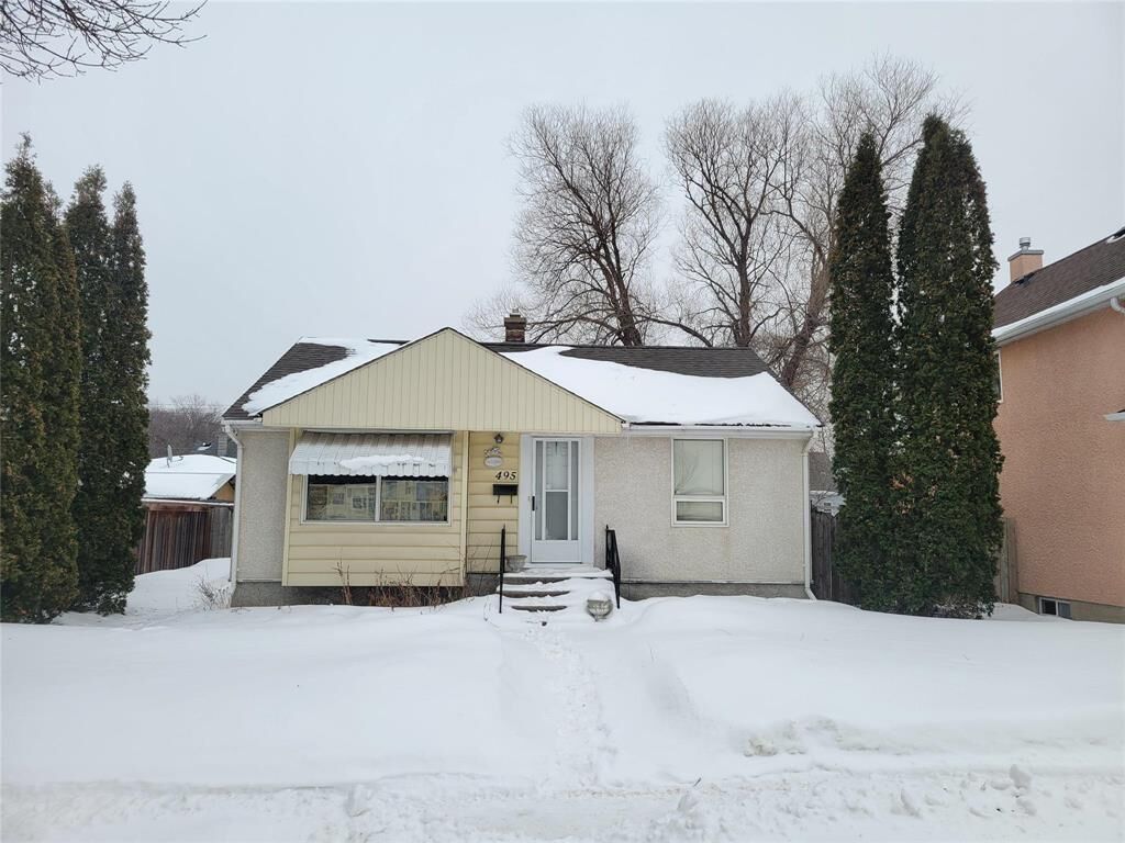 Property Photo:  495 Airlies Street  MB R2X 2A9 
