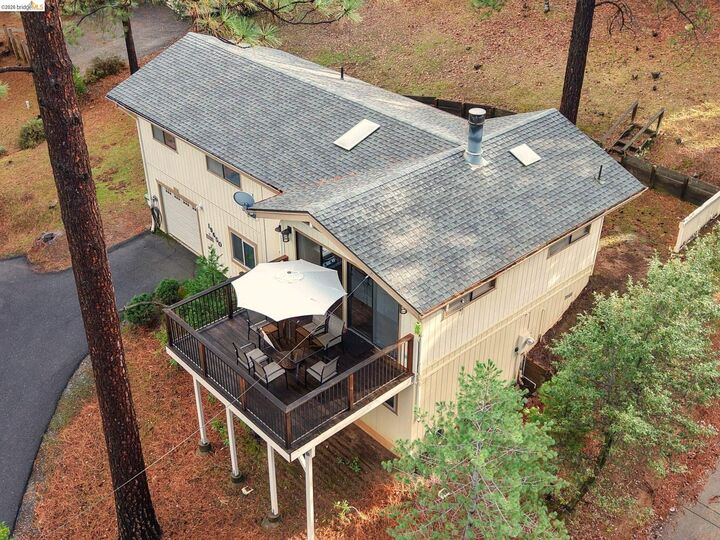 Property Photo:  19650 Butler Way  CA 95321 