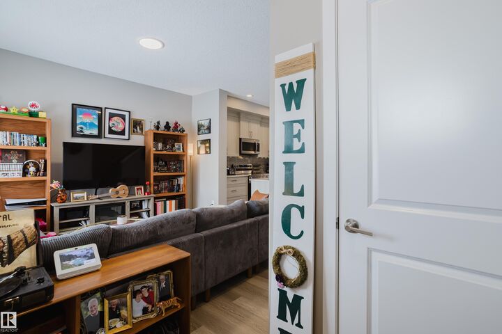 Property Photo:  7056 181 Avenue NW  AB T5C 0L6 