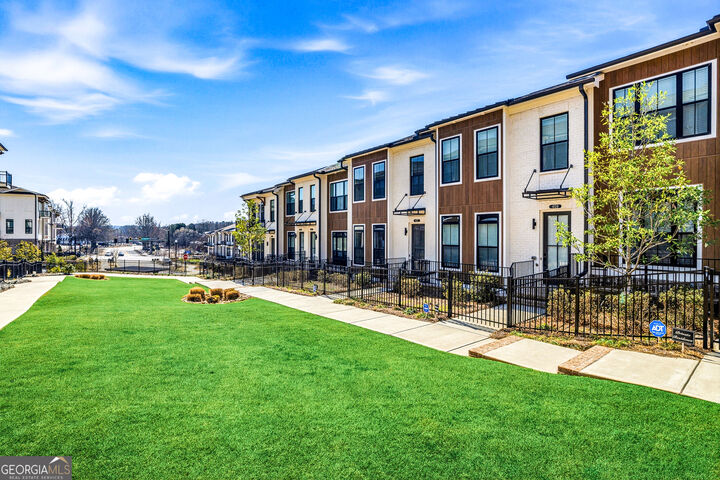 Property Photo:  407 Olmstead Way  GA 30022 