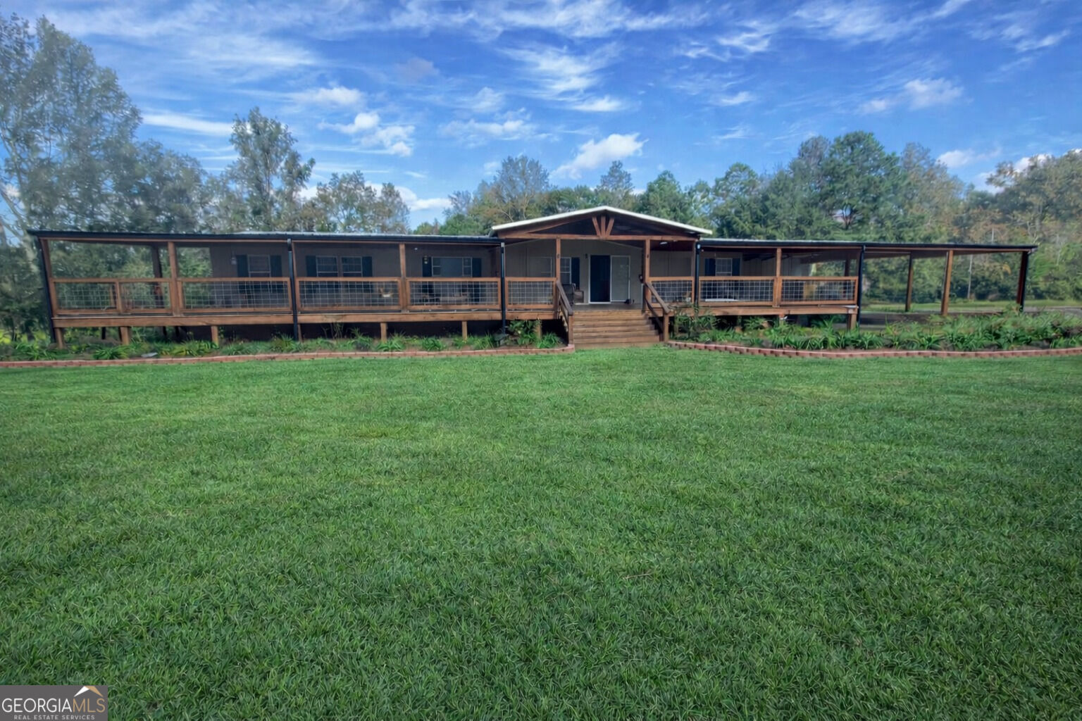 Property Photo:  17950 County Road 87  AL 36280 