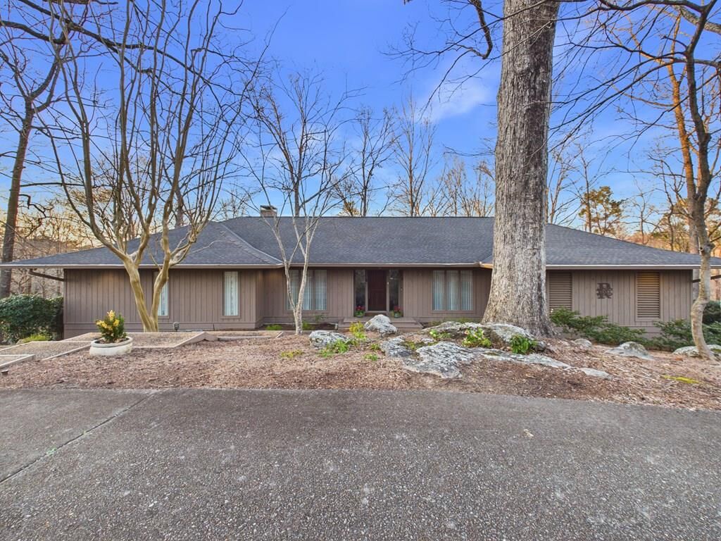 Property Photo:  6699 Waterford Court  GA 31904 