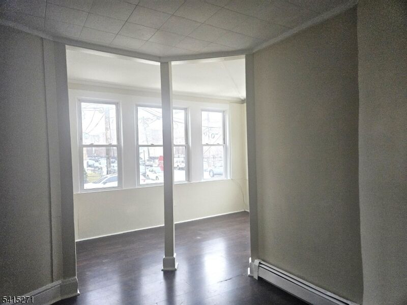 Property Photo:  33 Elmwood Pl 5  NJ 07208 