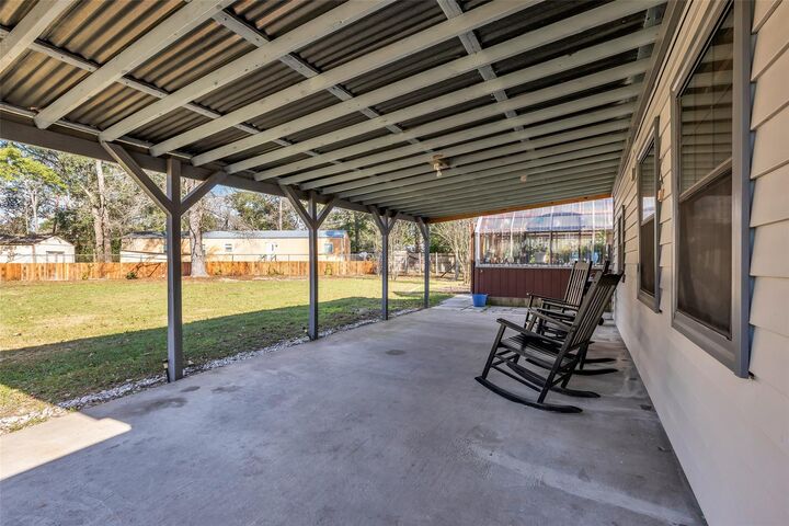 Property Photo:  201 Magnolia Road  TX 77328 