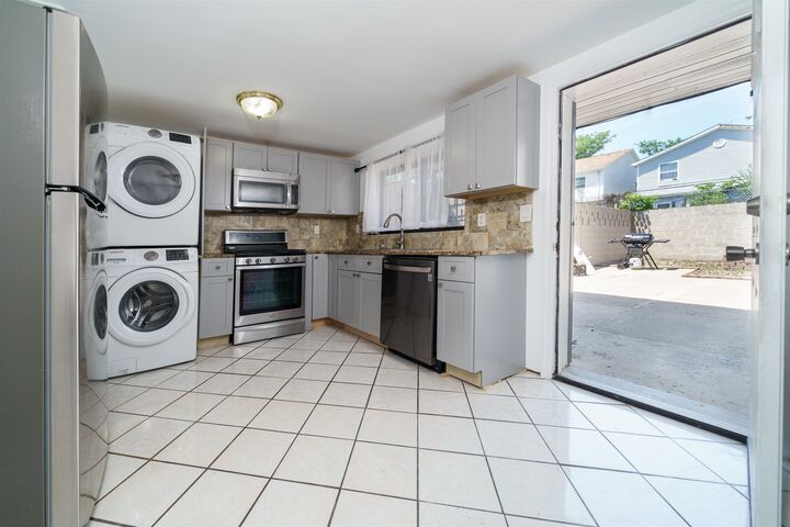 Property Photo:  433 Pacific Ave Garden  NJ 07304 