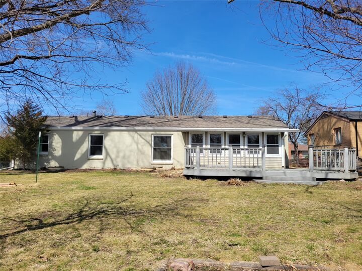 Property Photo: 7114 Sunset Terrace IA 50324