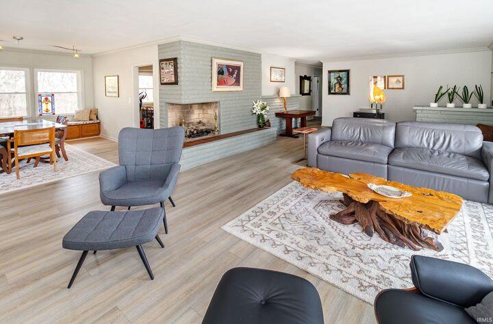 Property Photo:  2308 Scheips Lane  IN 47712 