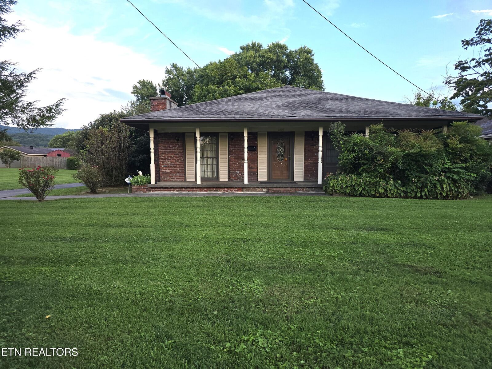Property Photo:  1203 Winchester Ave  KY 40965 