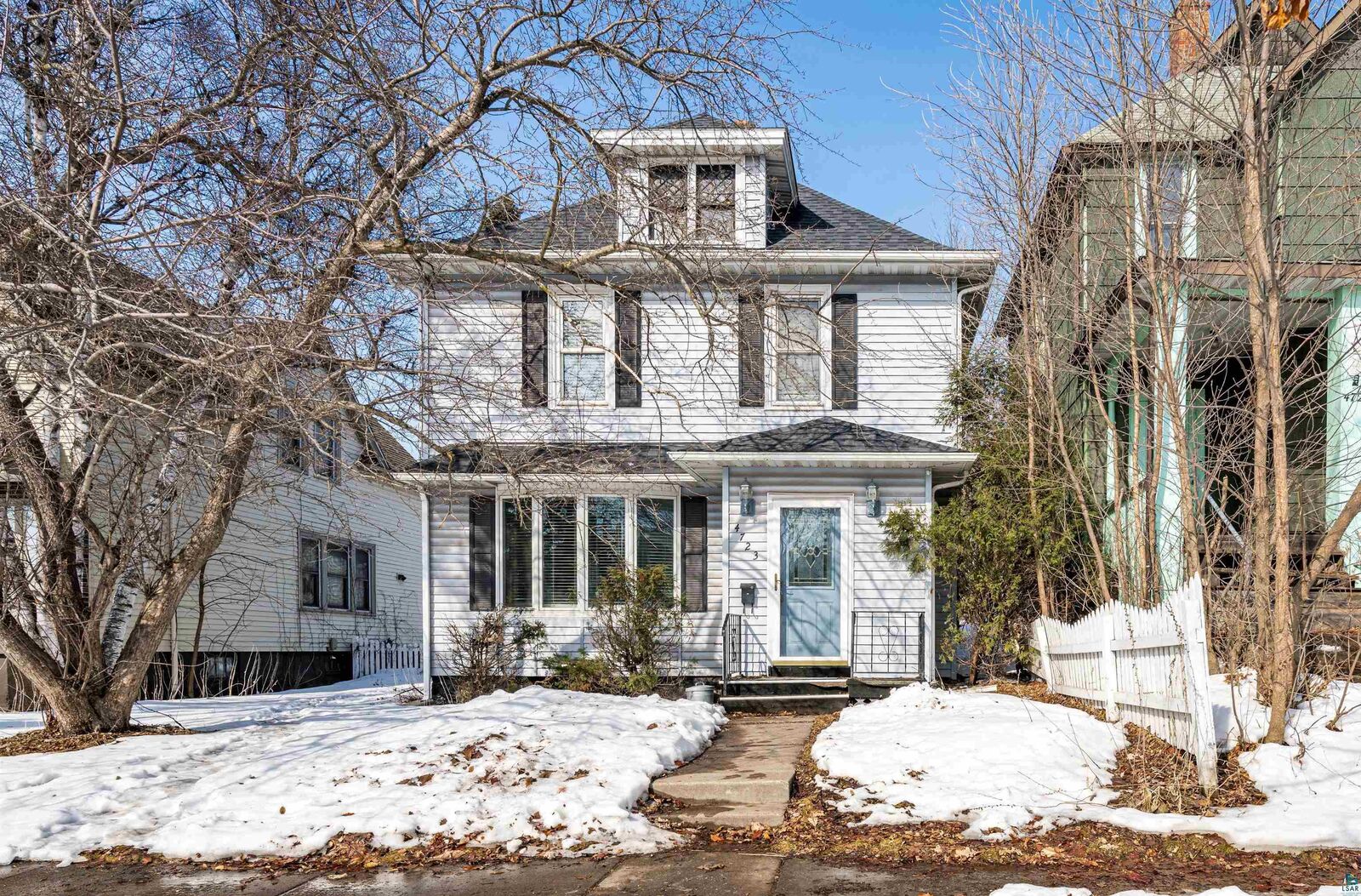 Property Photo: 4723 W 6th St MN 55807