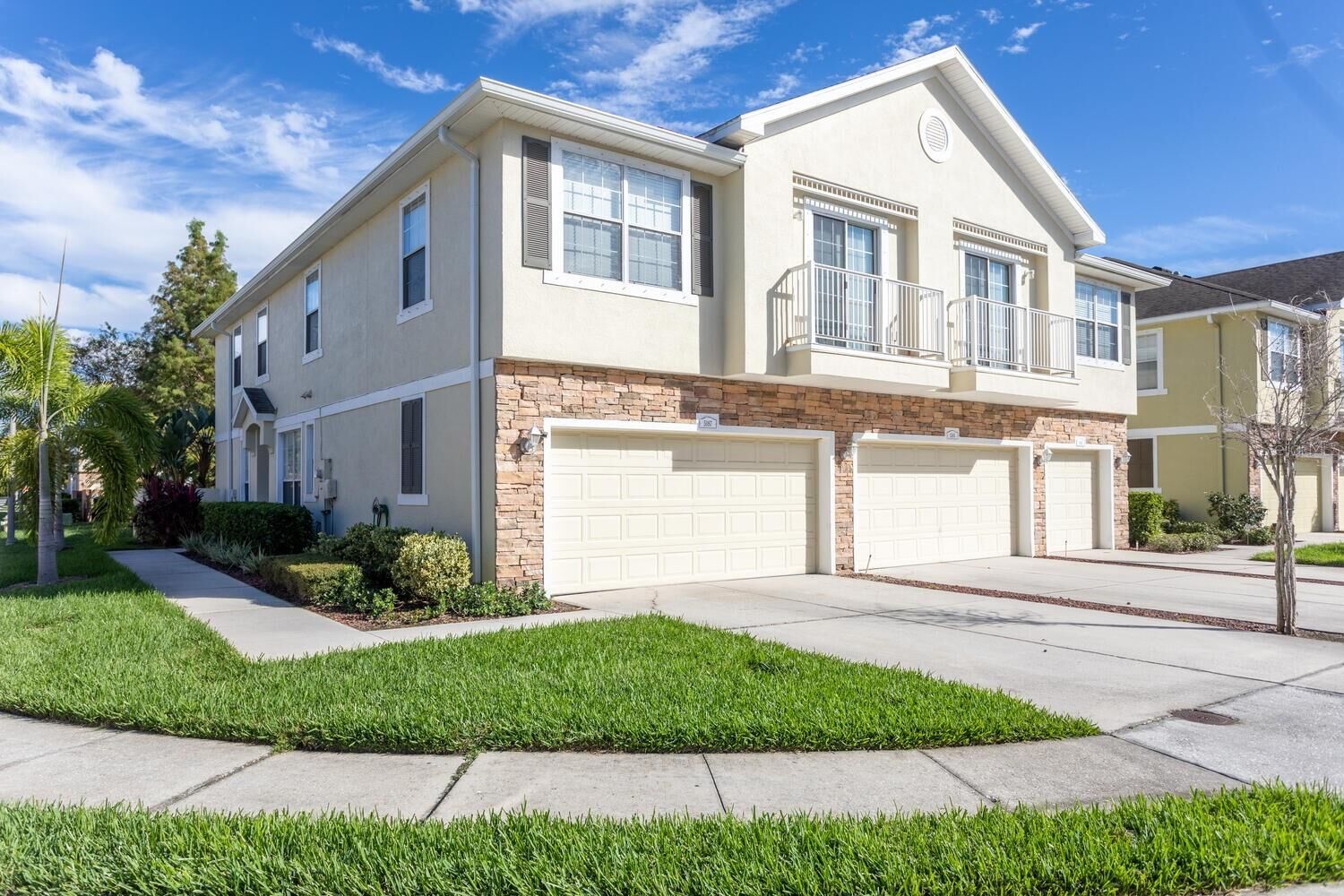 Property Photo: 5185 6th Way N FL 33703