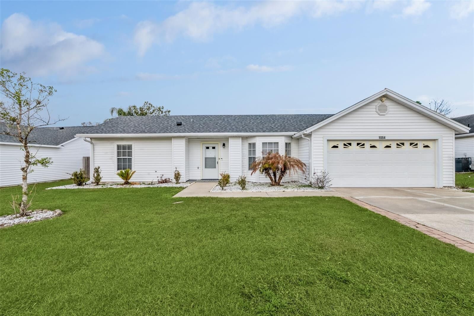 Property Photo:  1054 Seminole Creek Drive  FL 32765 