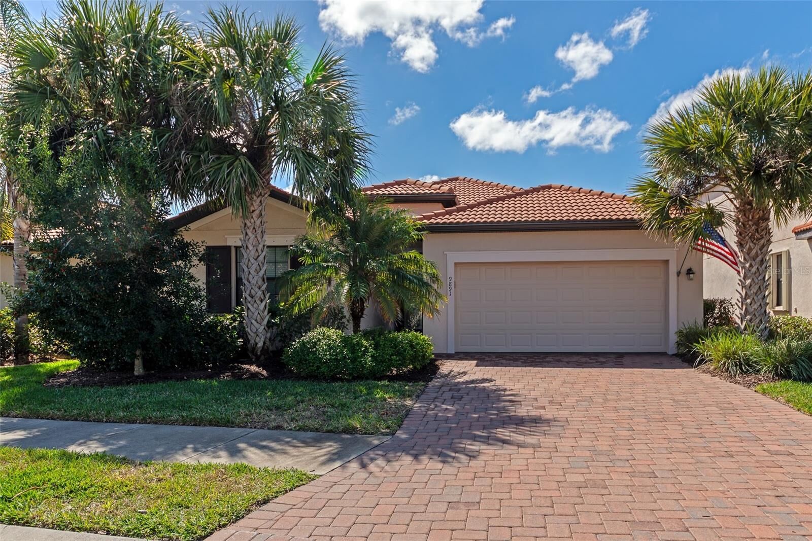 Property Photo:  9891 Wingood Drive  FL 34292 