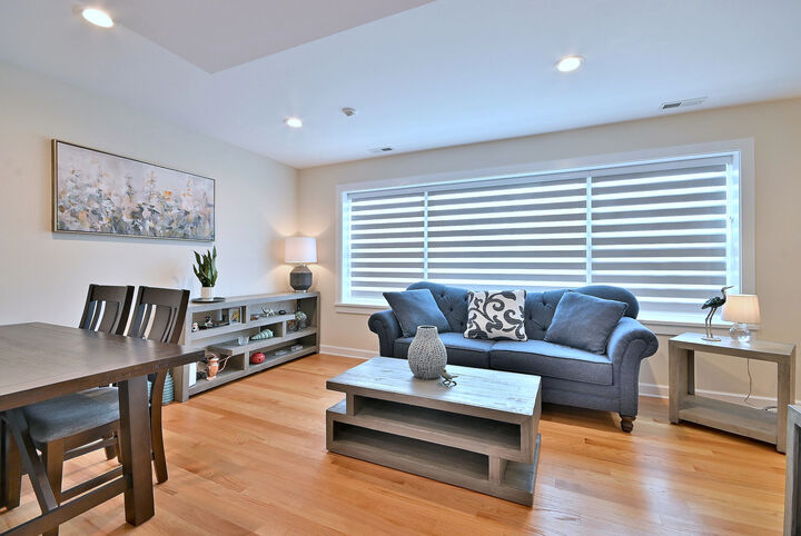 Property Photo:  3045 N Paris Avenue 203  IL 60171 