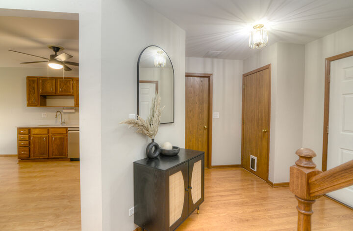 Property Photo:  461 Canterbury Drive 461  IL 60188 