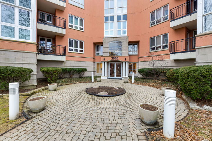 Property Photo: 3100 Lexington Lane 312 IL 60026