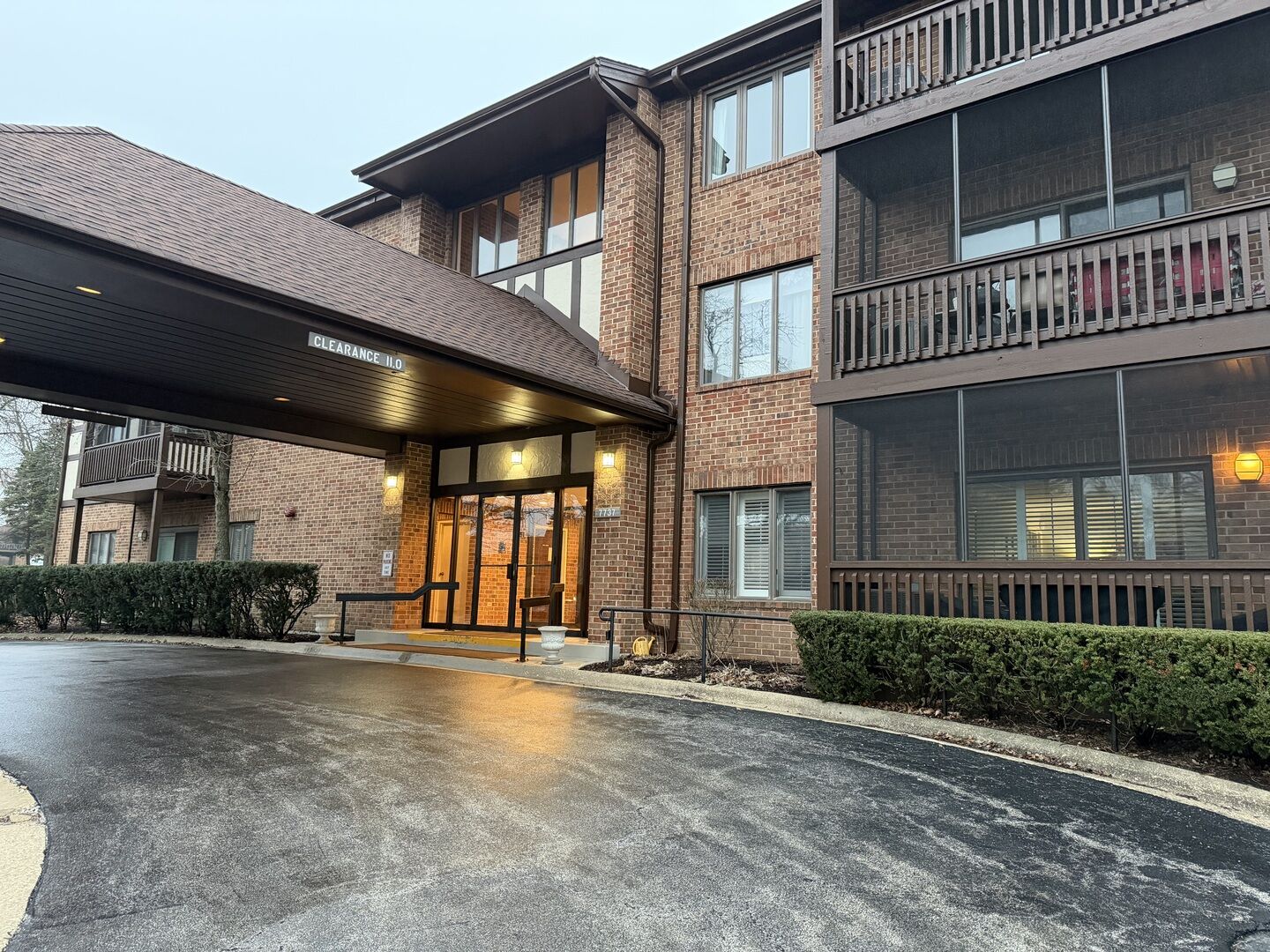 Property Photo:  7737 W Golf Drive 101  IL 60463 