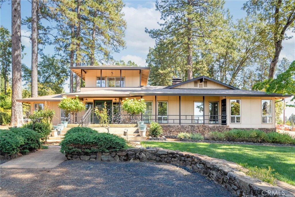 Property Photo:  6090 Rossi Way  CA 95969 
