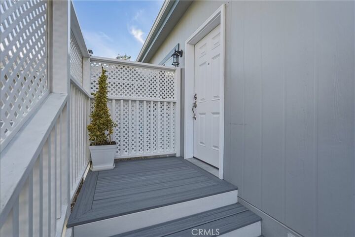 Property Photo: 7317 Kelvin Avenue CA 91306