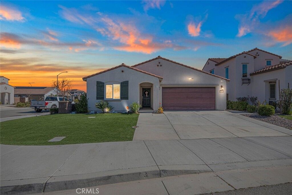 Property Photo:  29102 Larch  CA 92530 