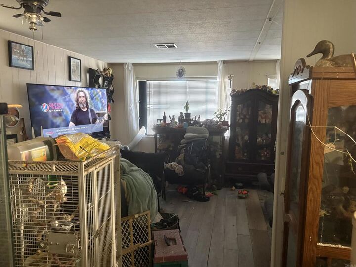 Property Photo: 1440 S Orange Avenue 109 CA 92020