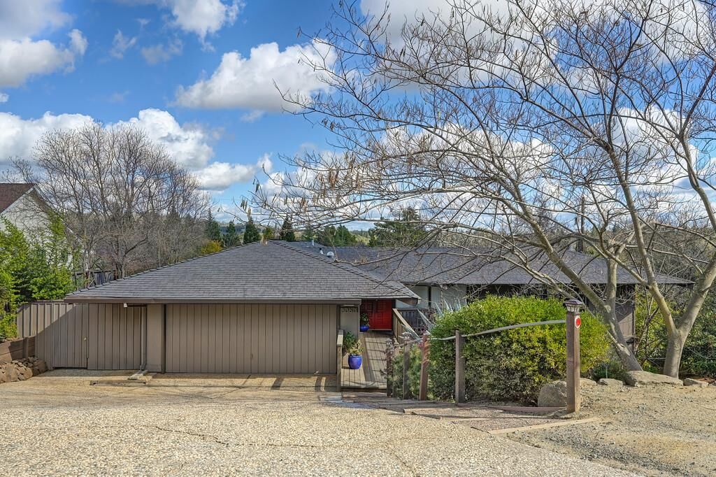 Property Photo:  3060 Knollwood Drive  CA 95682 