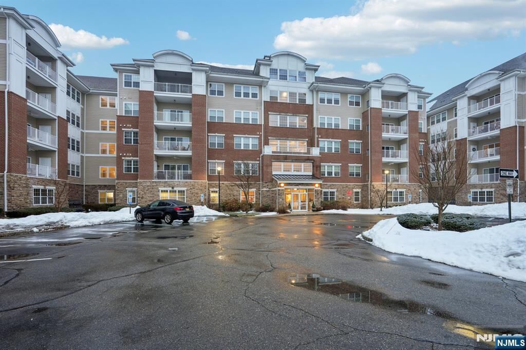 Property Photo:  5203 Warrens Way  NJ 07465 