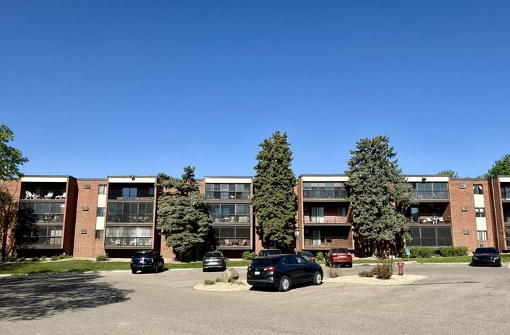 Property Photo:  1800 Riverwood Drive 318  MN 55337 