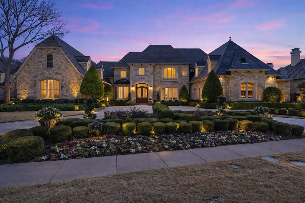 Property Photo:  5242 Buena Vista Drive  TX 75034 