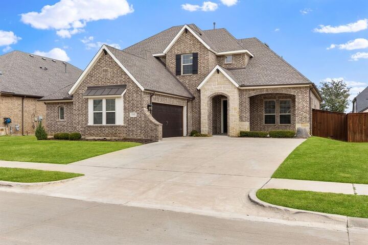 Property Photo:  1102 Cordova Street  TX 76063 