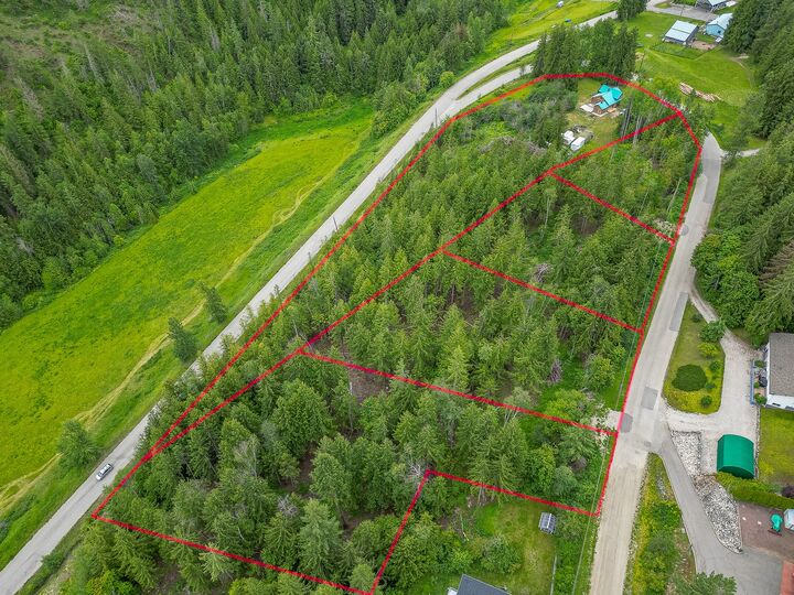 Property Photo: 119 Timberlane Road BC V0E 1V1