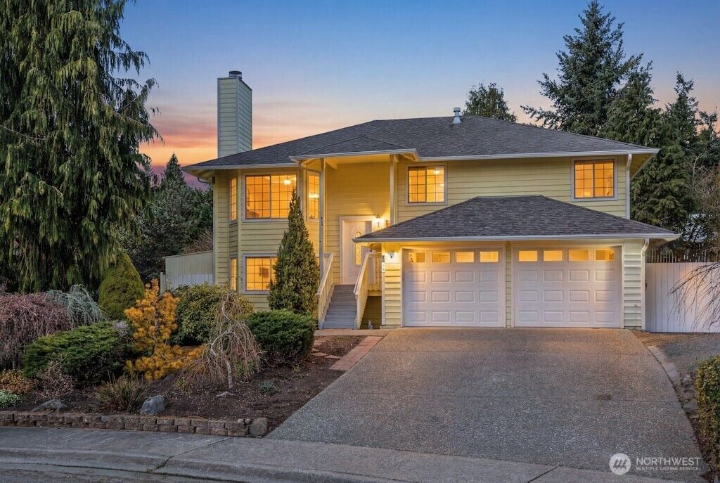 Property Photo:  2019  209th Place SW  WA 98036 