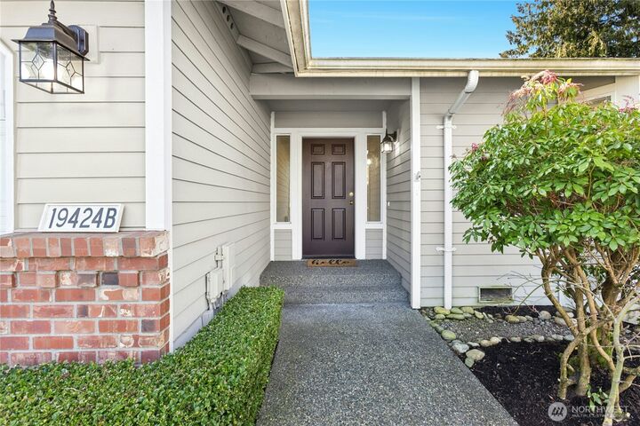 Property Photo:  19424  2nd Drive SE B  WA 98012 
