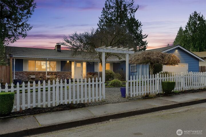 Property Photo:  10535 NE 196th Street  WA 98011 