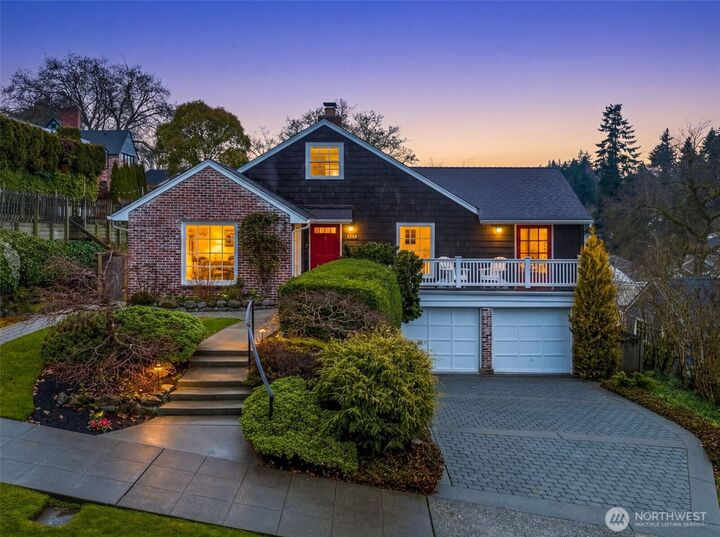 Property Photo:  4812 NE 42nd Street  WA 98105 