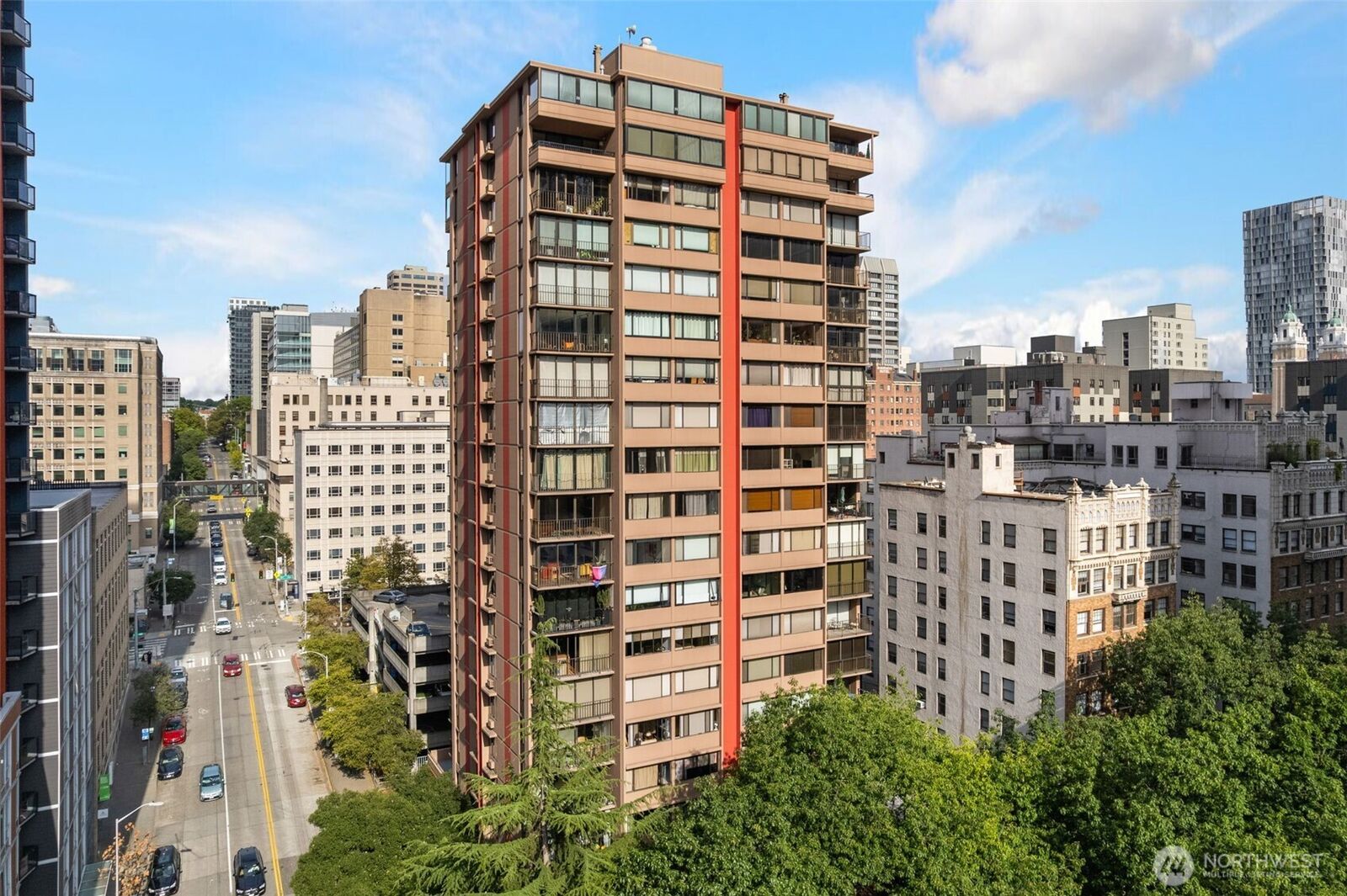 Property Photo:  1120  8th Avenue 1003  WA 98101 