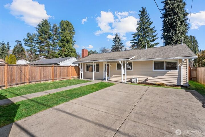 Property Photo:  17004  11th Avenue NE  WA 98155 