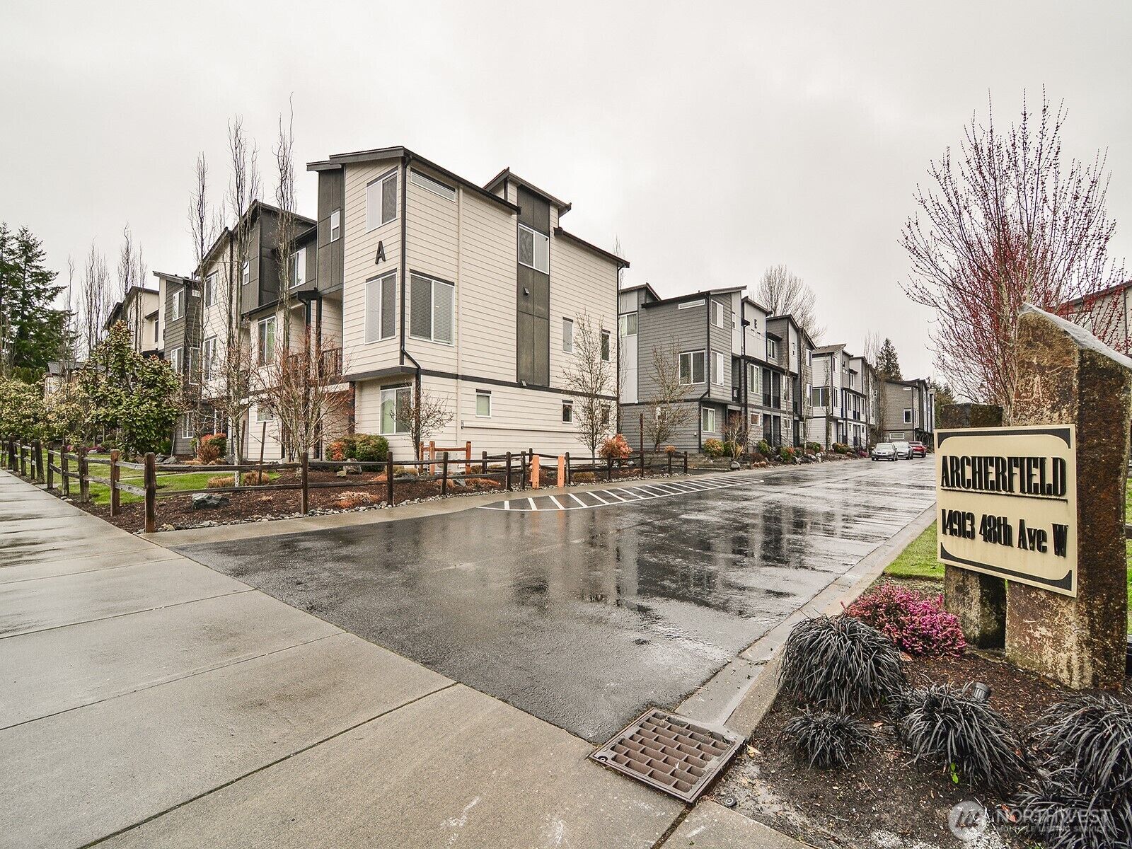Property Photo:  14913  48th Avenue W K2  WA 98026 